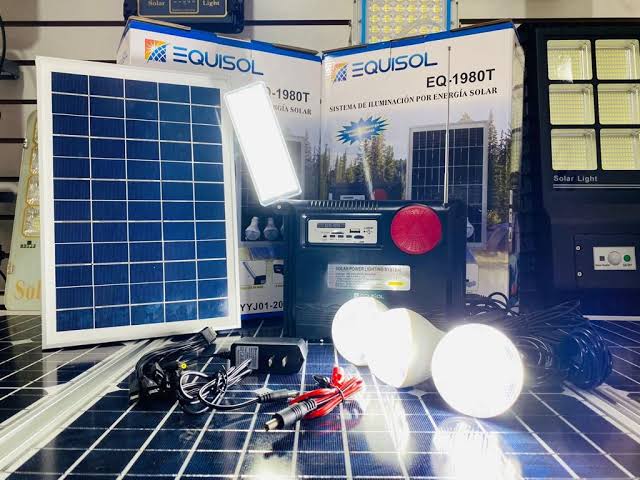 Kit solar portátil EQUISOL EQ-1980T